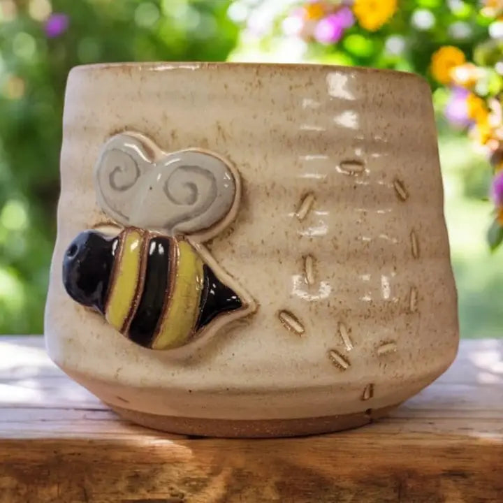 Bizzy Bee Sponge Holder