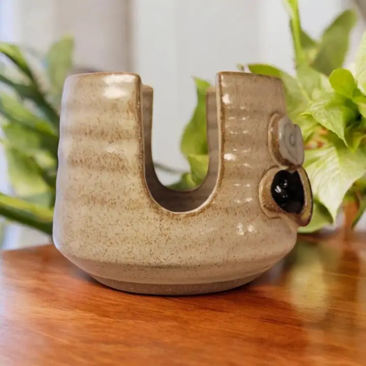 Bizzy Bee Sponge Holder