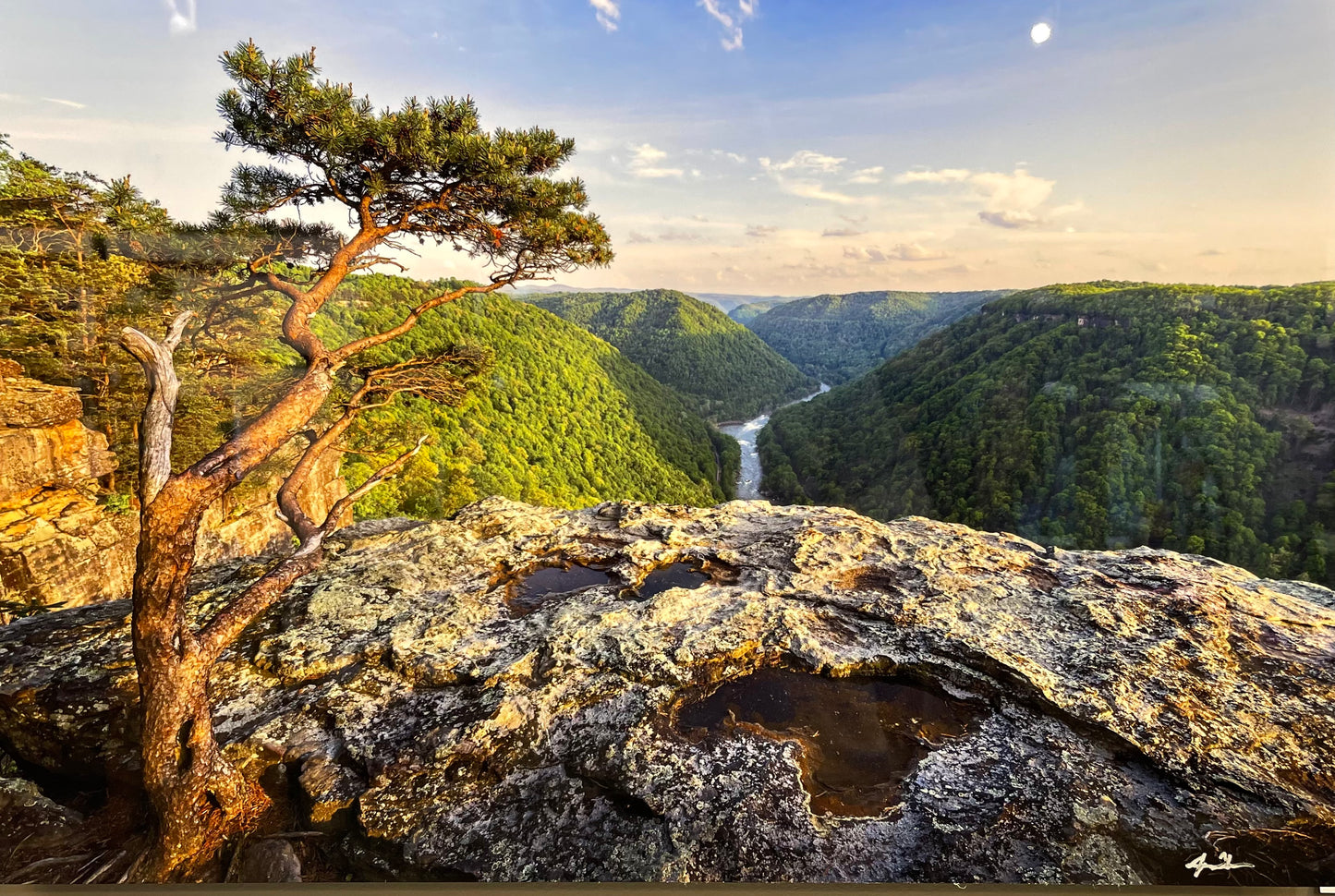 Beauty Mountain Gesture